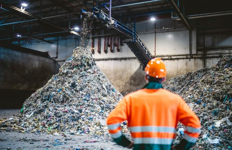 Catadores, indígenas e povos tradicionais no centro das soluções ambientais