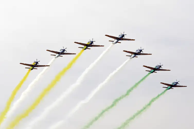 Desfile de 7 de Setembro destaca vacinação e homenageia gaúchos