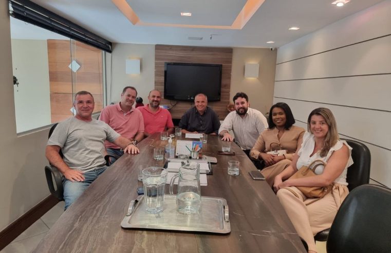 Empresários se reúnem com presidente do Instituto Estadual de Engenheiros e Arquitetos em busca de projetos para Itaipava