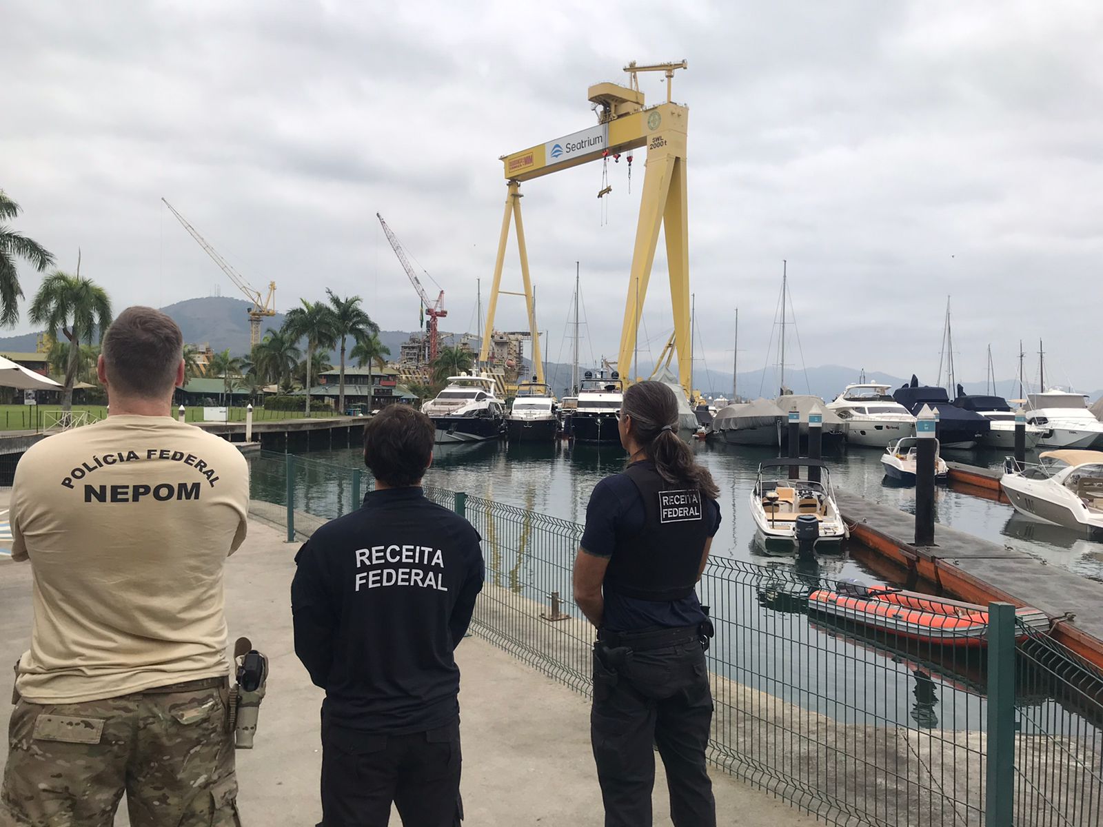PF, RFB e Marinha atuam em conjunto na Operação Vento na Quilha, em Angra dos Reis