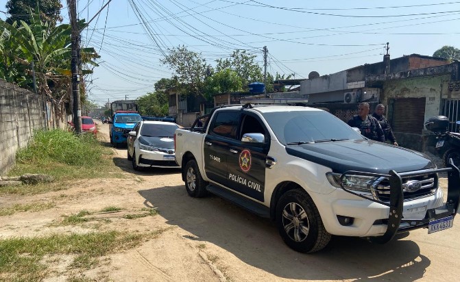 Polícia Civil realiza operação contra quadrilha especializada em roubos de cargas de cigarros