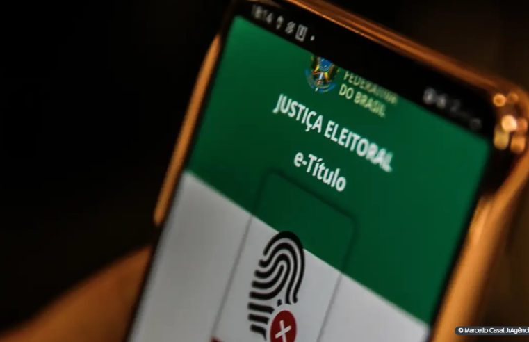 A menos de 30 dias do 1º turno, eleitores devem atualizar e-Título