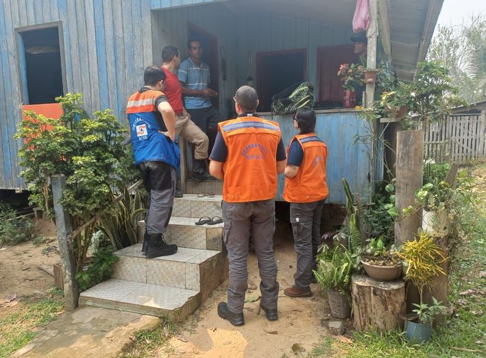 Defesa Civil faz missão de socorro humanitário no Acre