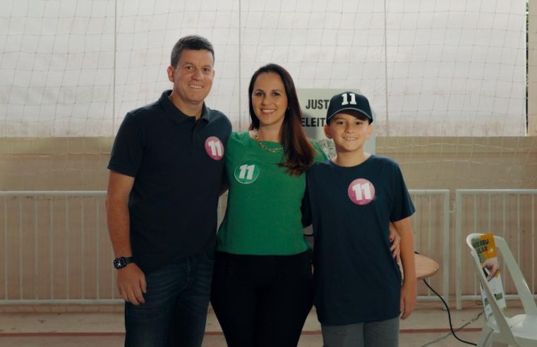 Candidato à Prefeitura, Hingo Hammes, vota na manhã deste domingo em Petrópolis