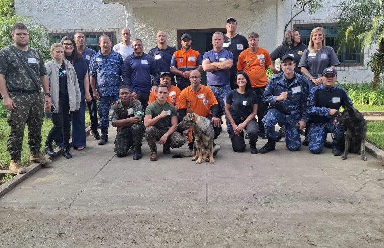 Prefeitura de Teresópolis treina Defesa Civil e Guarda Civil Municipal para operações com cães de busca e resgate