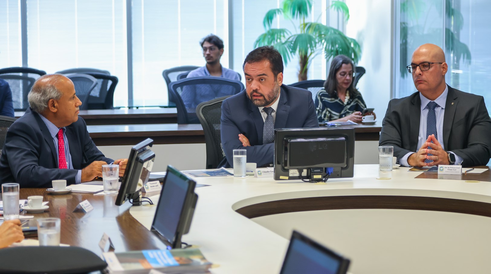 Cláudio Castro se reúne com representantes do UNICEF para fortalecer ações de segurança e educação para crianças e adolescentes