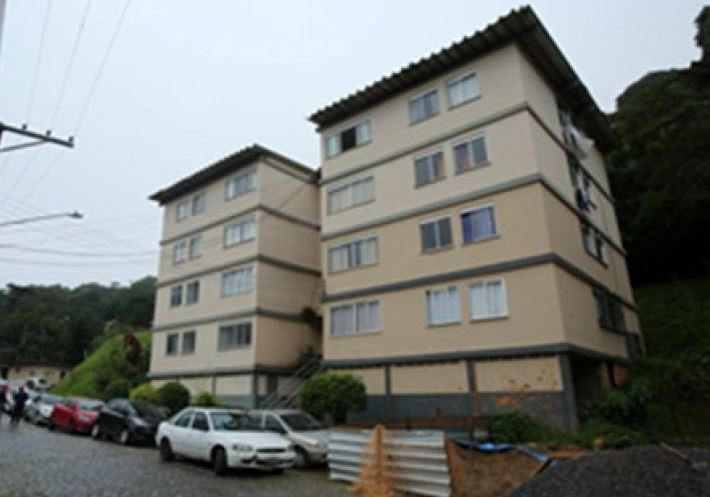 Pontapé para a reforma do BNH Chácara Flora