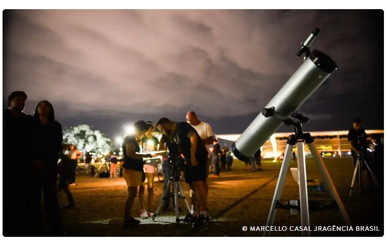 Cometa que passará perto da Terra poderá ser visto no Brasil
