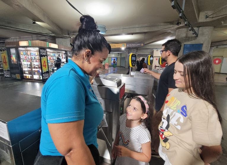 Crianças terão embarque gratuito nas estações de metrô do Rio durante os fins de semana de outubro