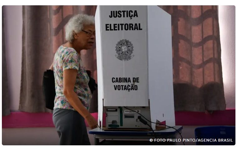 Eleições são encerradas em todo o país; começa apuração dos votos