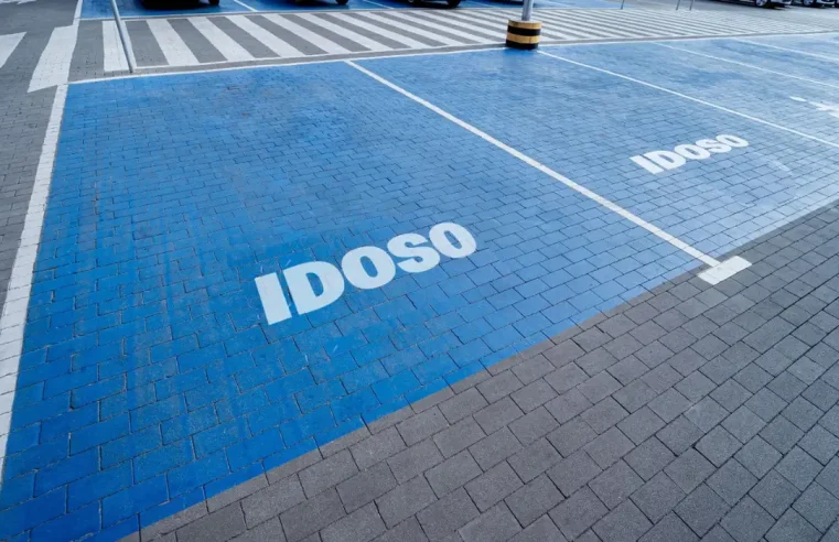 Credencial de estacionamento para idoso e PCD ganha versão digital