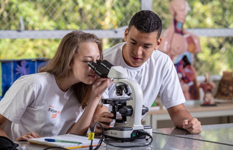 Restam poucas vagas das 300 gratuitas para Ensino Médio com curso técnico nas Escolas Firjan SESI SENAI Friburgo e Petrópolis