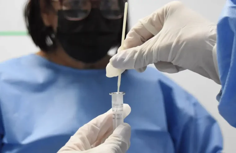 Fiocruz aponta sinais de queda em alta recente da covid-19 no país