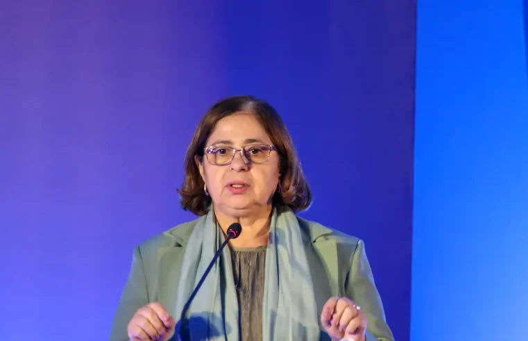Fim da escala 6×1 beneficiará mulheres, diz ministra