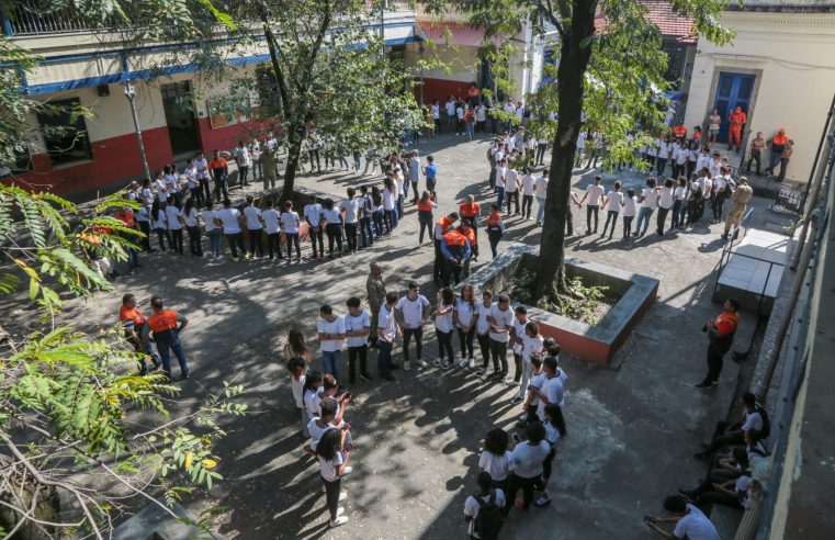 Defesa Civil Estadual e Corpo de Bombeiros RJ realizam simulado de desocupação em escolas públicas