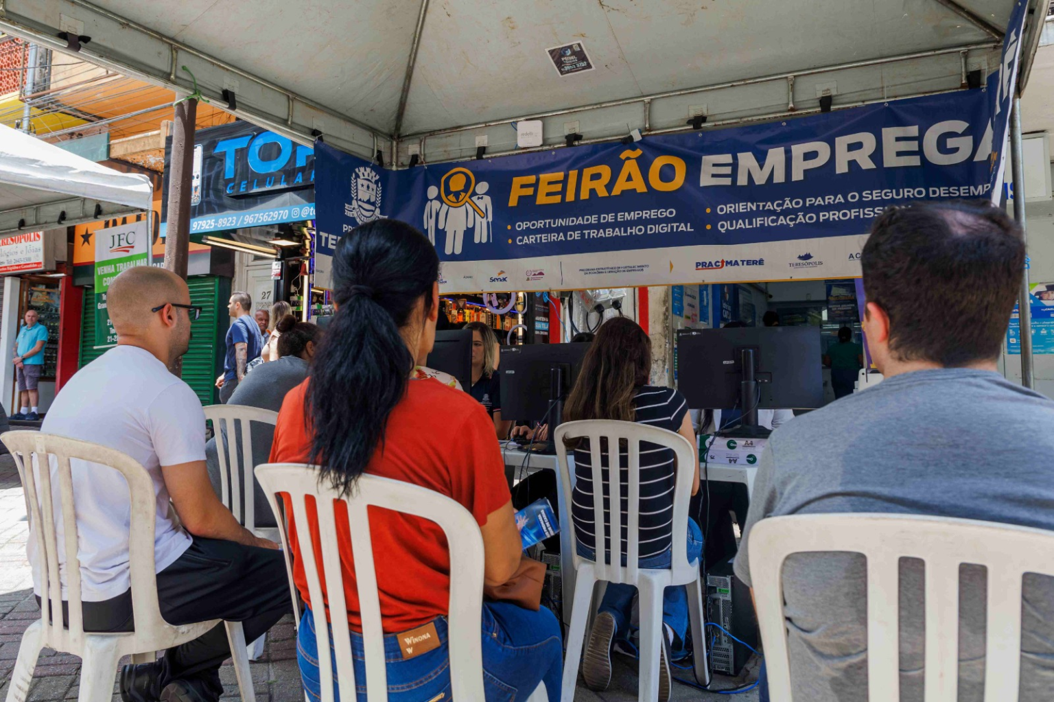 Trabalhadores têm até quinta, dia 14, para se candidatar a uma das mais de 430 vagas do Feirão de Empregos da Prefeitura de Teresópolis