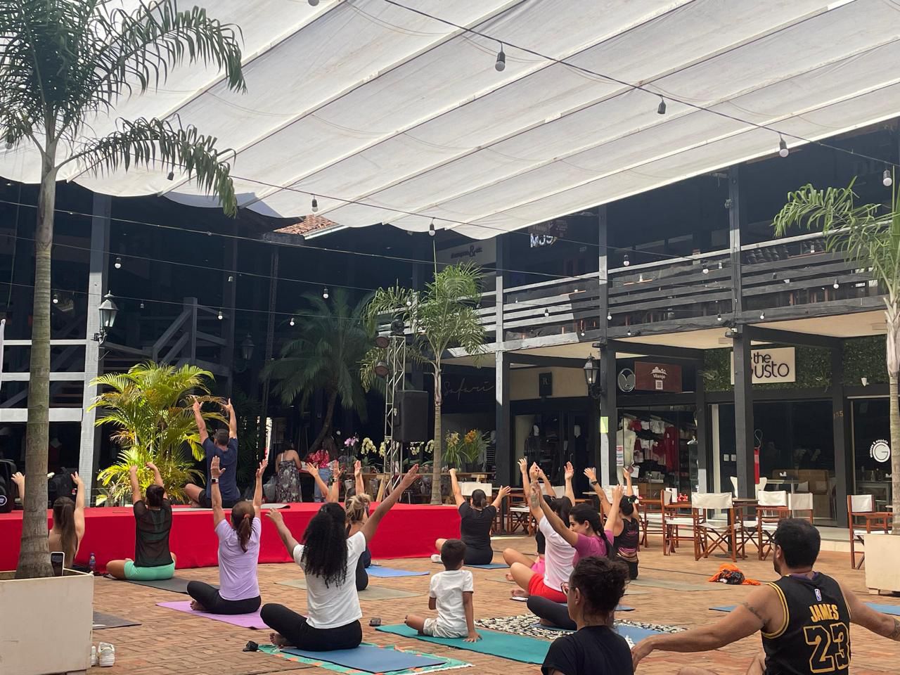 Aulão fitness gratuito traz dança, yoga e Wolffit neste fim de semana em Itaipava