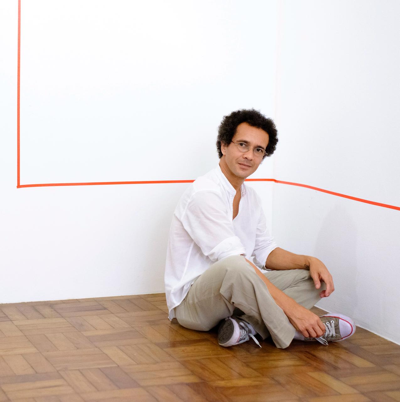 Casa de Petrópolis inaugura exposição “Todas as Coisas e Situações” com obras de Claudio Partes