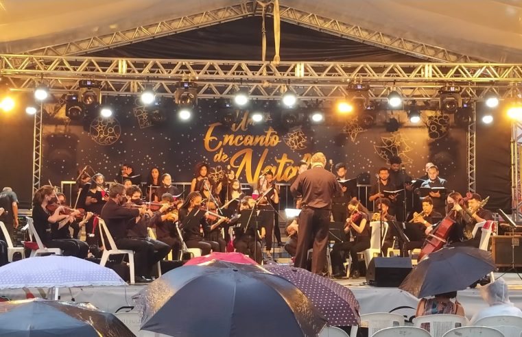 Orquestra e Coral da UCP inauguram a temporada natalina com clássicos do rock e canções de Natal no Shopping Vilarejo