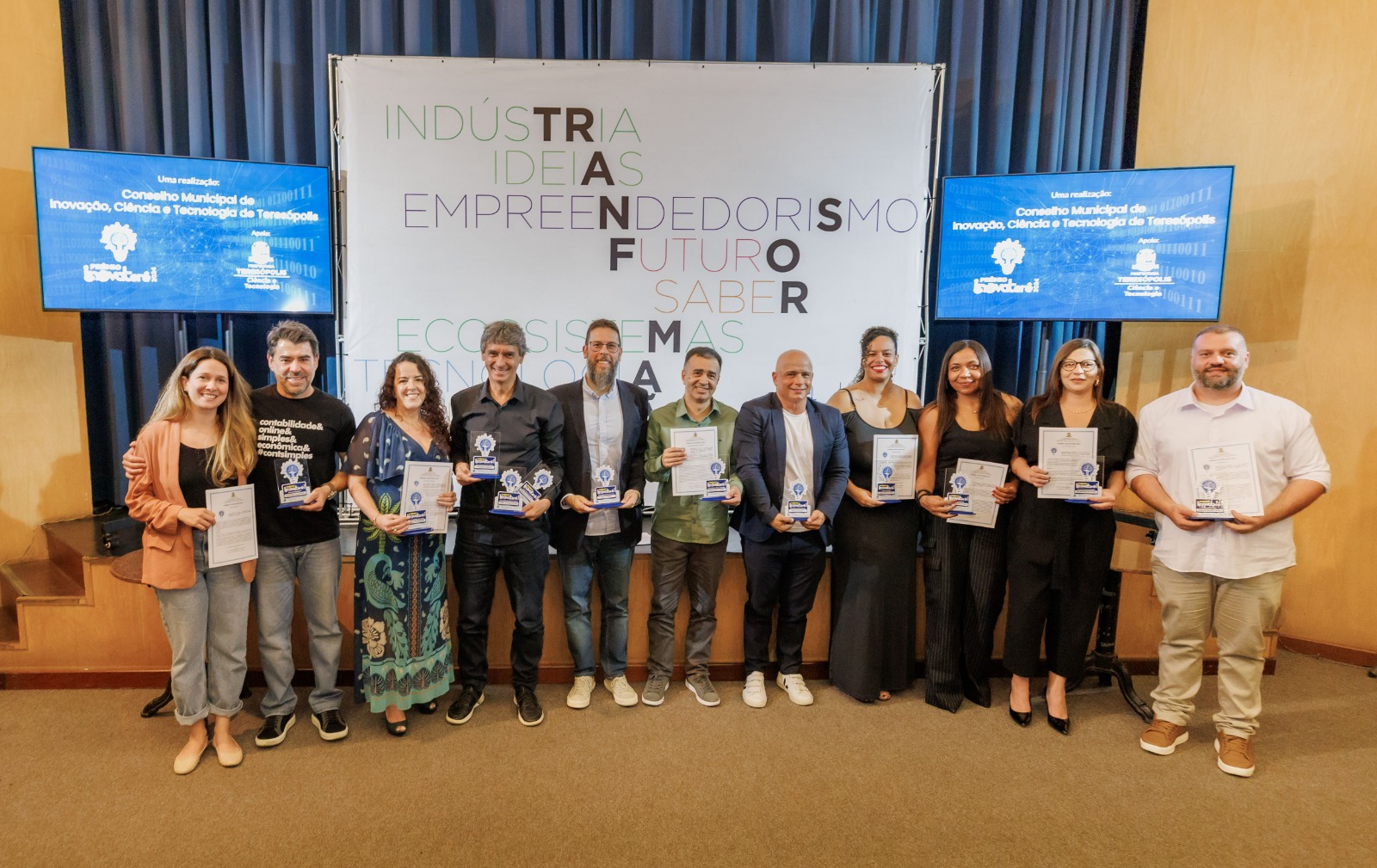Prêmio INOVATERÊ homenageia profissionais e projetos que fazem a diferença em Teresópolis