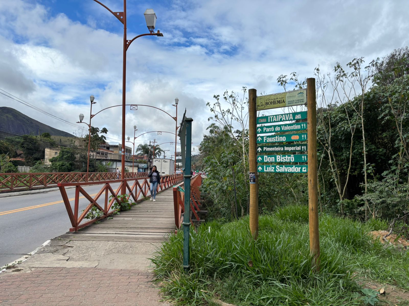 UNITA alerta para precariedade na sinalização em Itaipava e impacto negativo para o turismo