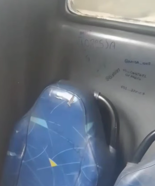 Ônibus da Cidade das Hortênsias é vandalizado