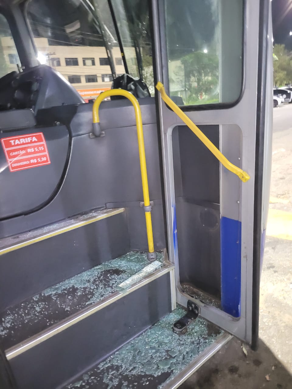 Motorista da Turp Transporte é agredido e ônibus vandalizado em Corrêas