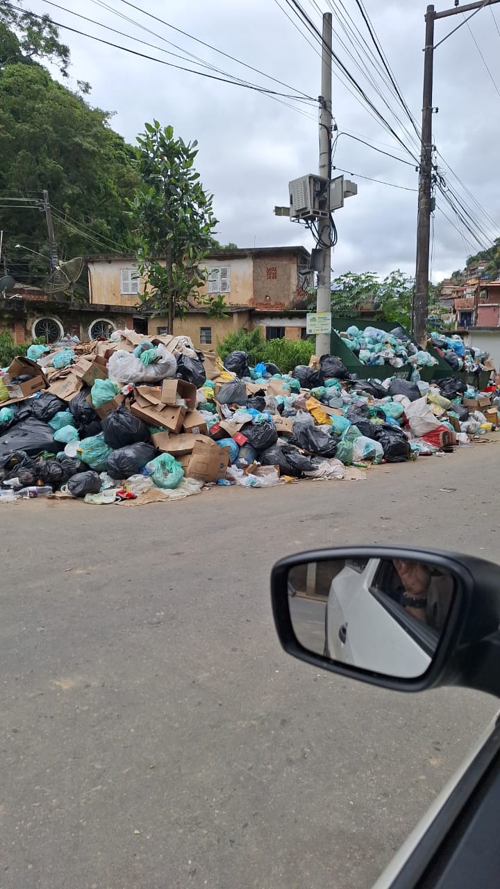 Dívidas da Prefeitura com empresas agravam crise na coleta de lixo em Petrópolis