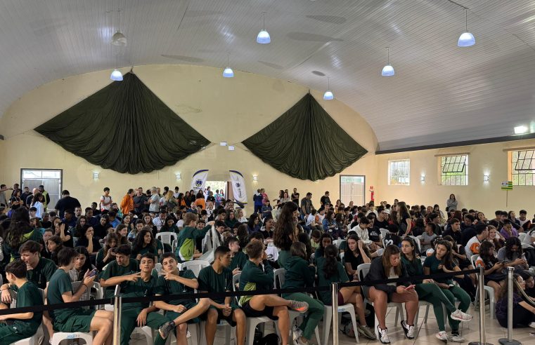 Alunos e Escolas são Premiados no Encerramento do 60º JEUPs