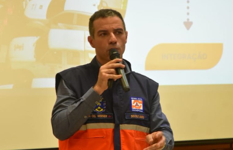 Conferência da Defesa Civil apresenta balanço de obras de contenção e lançamento dos planos Verão 2024/2025 e Municipal de Redução de Riscos