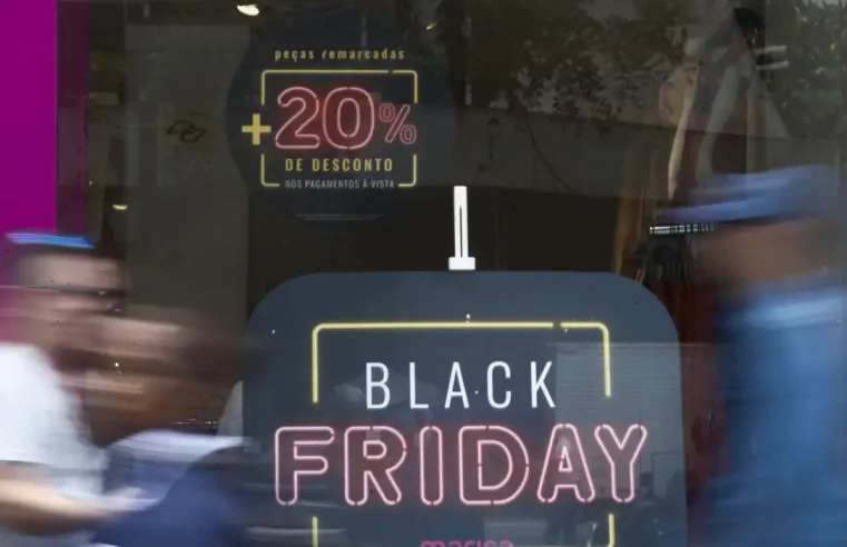 Nove em cada dez brasileiros pretendem comprar algo na Black Friday