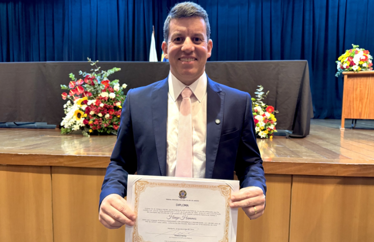 Hingo Hammes é diplomado como Prefeito de Petrópolis