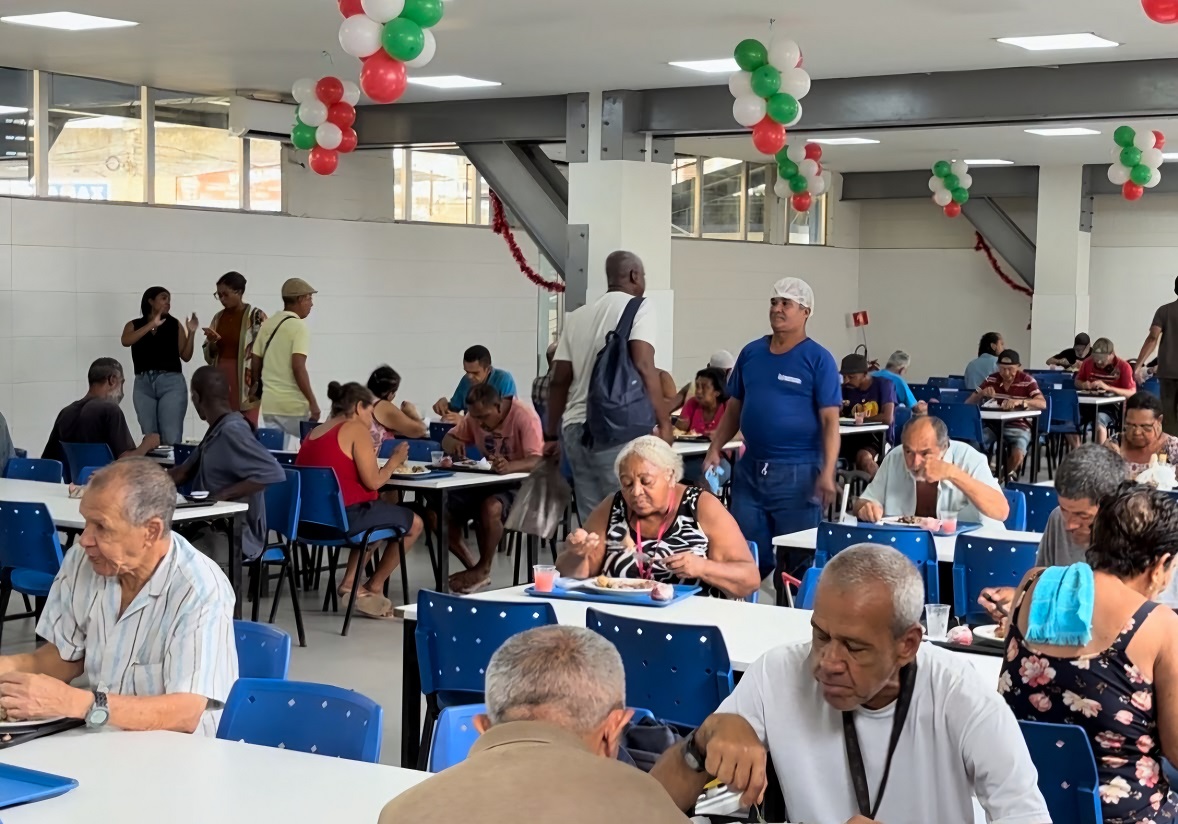 População fluminense conta com cardápio especial de Natal nas unidades do Restaurante do Povo