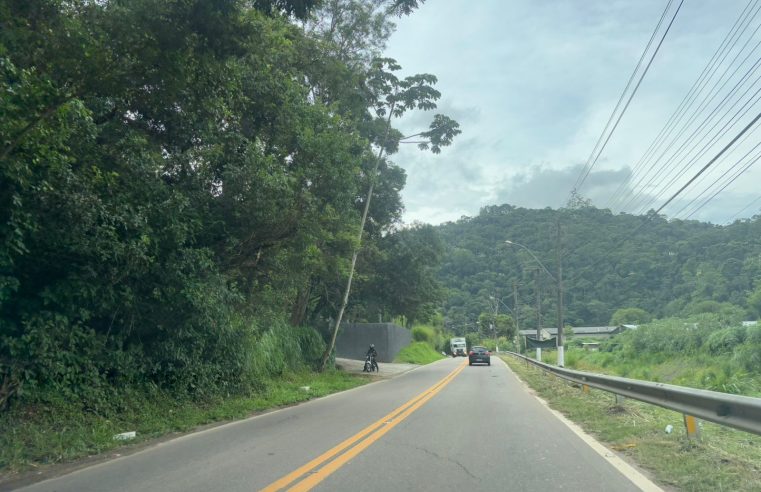 BR-495, via de acesso a localidades de Itaipava, é essencial para a mobilidade urbana