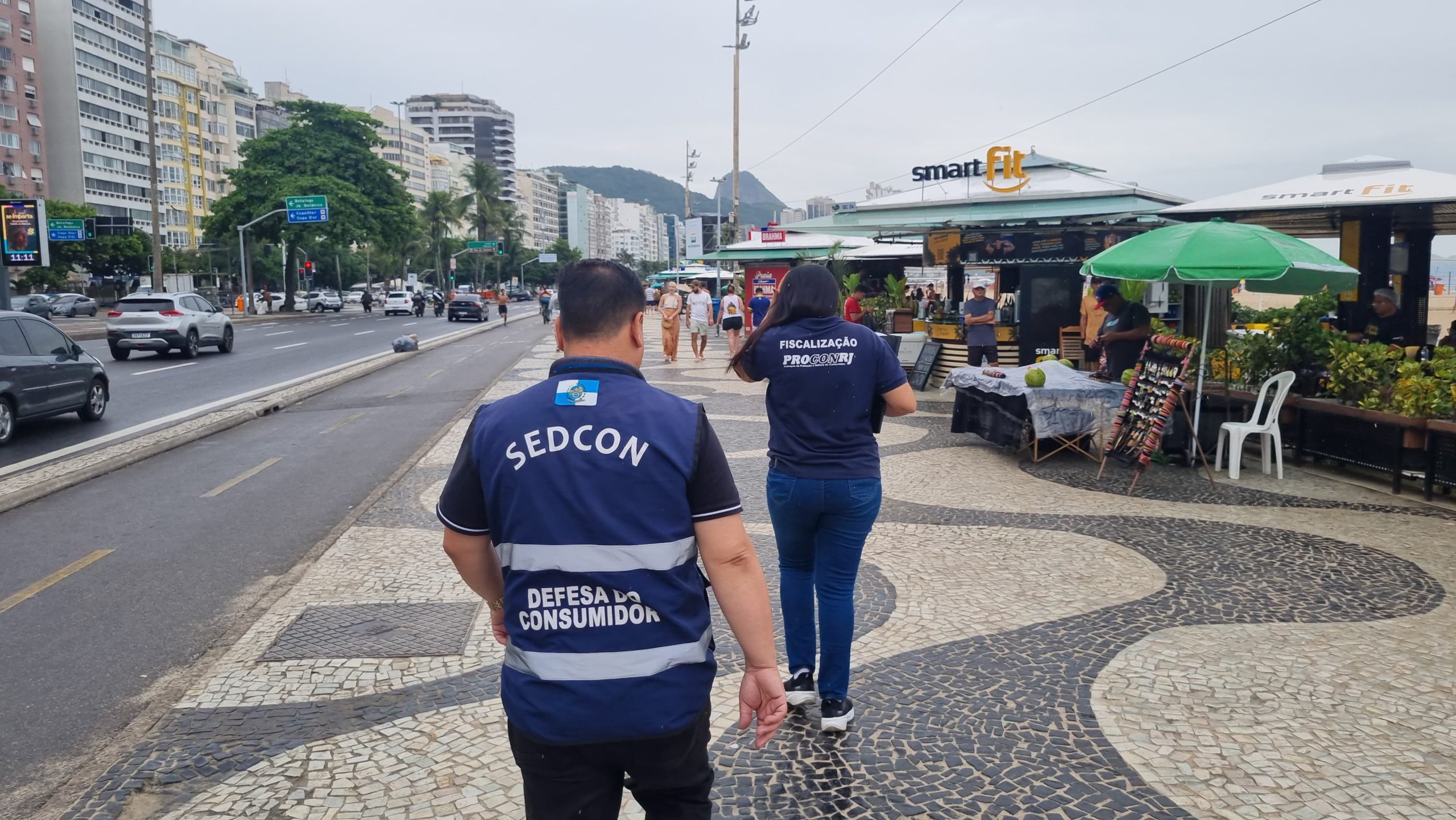 Réveillon no Rio: hotéis e quiosques na orla de Copacabana são autuados após fiscalização da Secretaria de Estado do Consumidor e do Procon-RJ