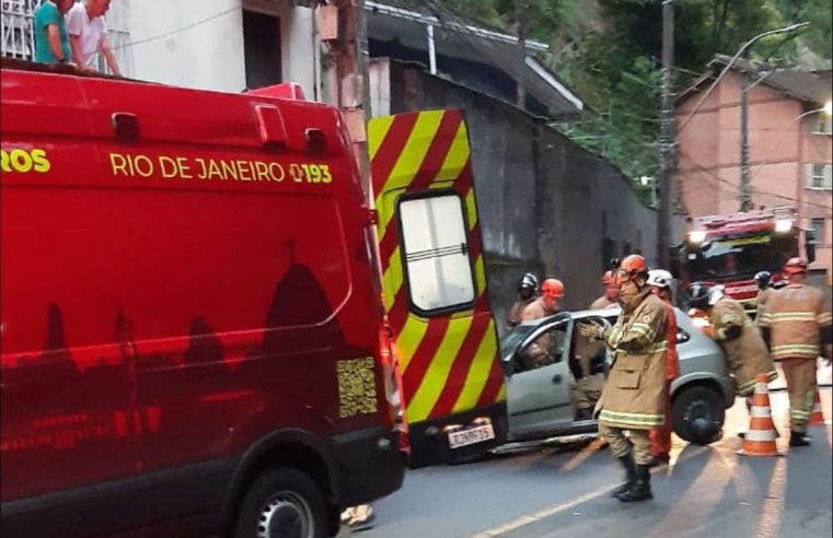 Duas pessoas ficam feridas em um acidente na Mosela, em Petrópolis