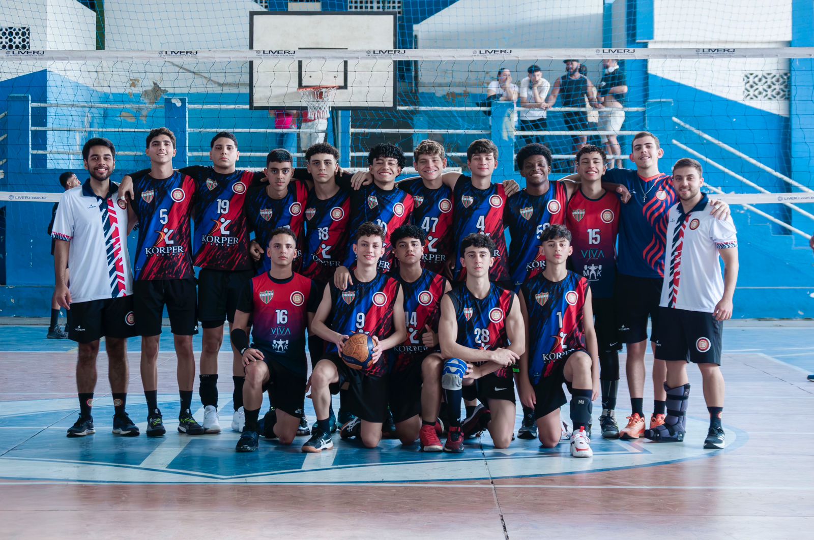 CDBV recebe troféu de 2ª lugar no maior campeonato de voleibol do Estado do Rio