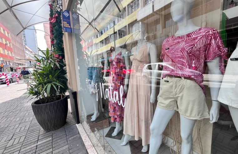 CDL Petrópolis destaca movimento do comércio para o Natal e Ano Novo