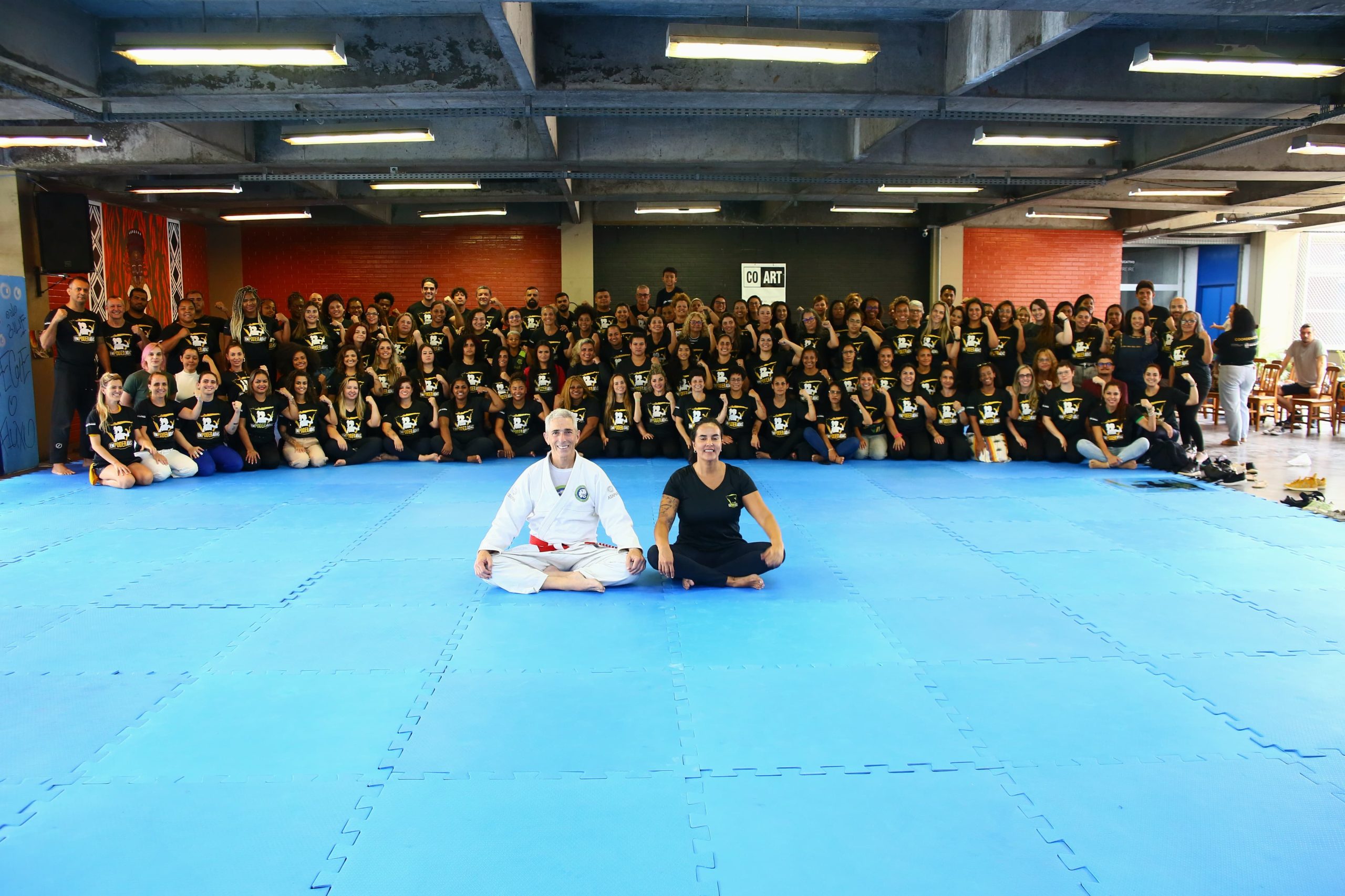 Programa Empoderadas, do Governo do Estado, promove capacitação de profissionais na UERJ