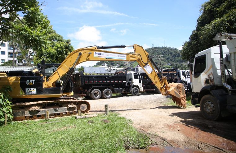 Chuvas: Cláudio Castro reforça a limpeza dos rios em Petrópolis e intensifica a desobstrução de vias em Itaocara, Santo Antônio de Pádua, Macuco, Teresópolis e Cantagalo
