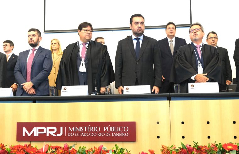 Cláudio Castro participa da posse do novo procurador-geral de Justiça do Rio, Antônio José Campos