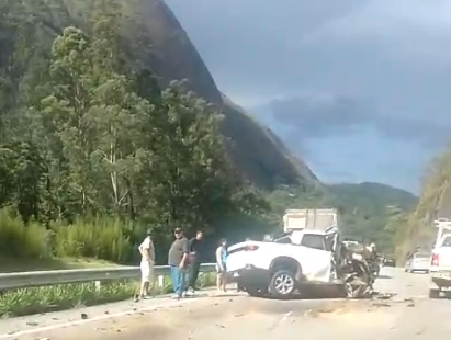 Acidente é registrado na BR-040 sentido Juiz de Fora