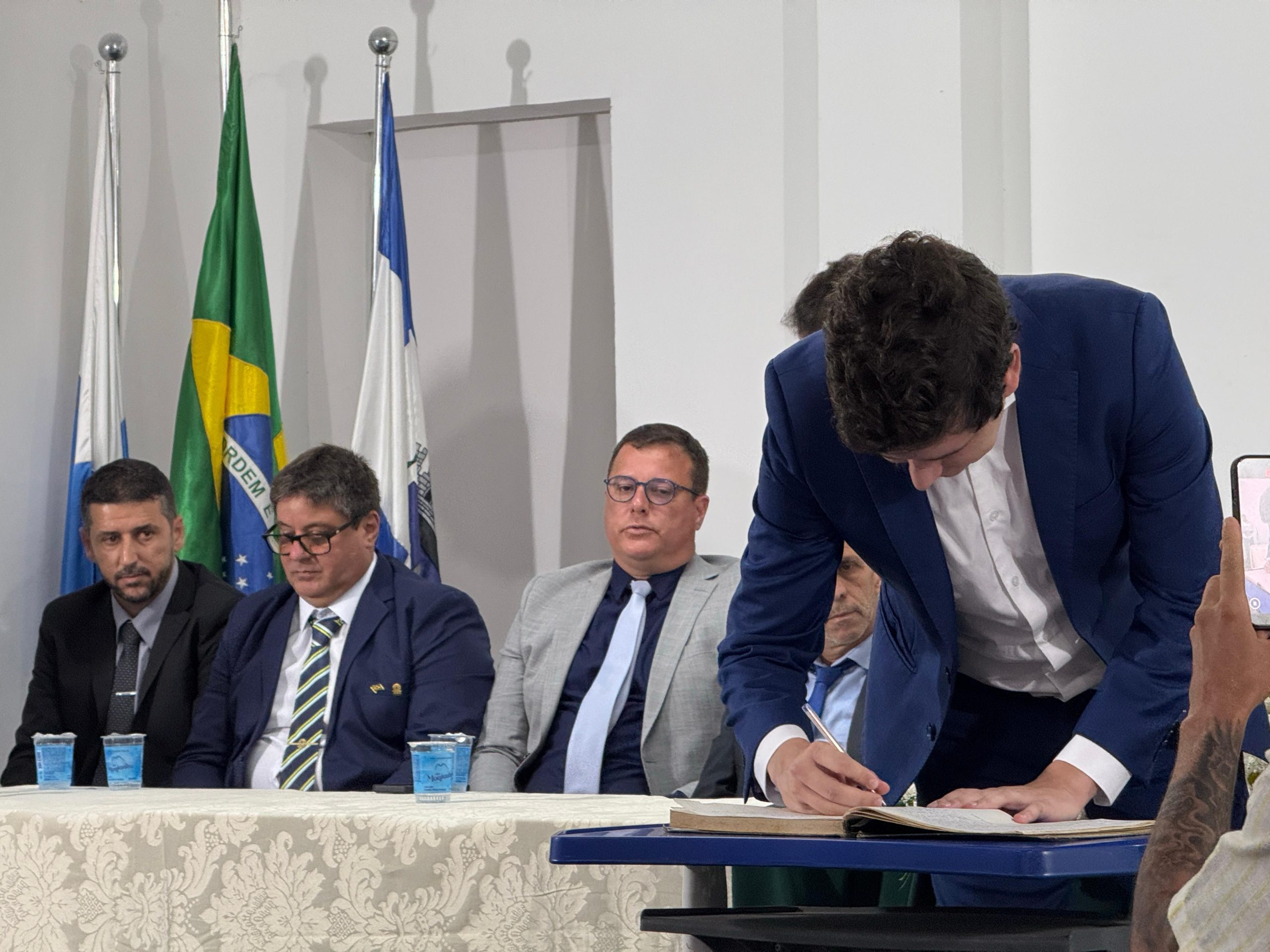 Cerimônia de Posse em Areal marca o início do segundo mandato de Gutinho
