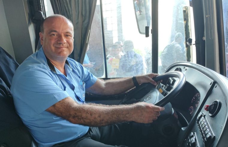 Conheça o motorista de ônibus que resgatou cachorrinha com tumor em Petrópolis