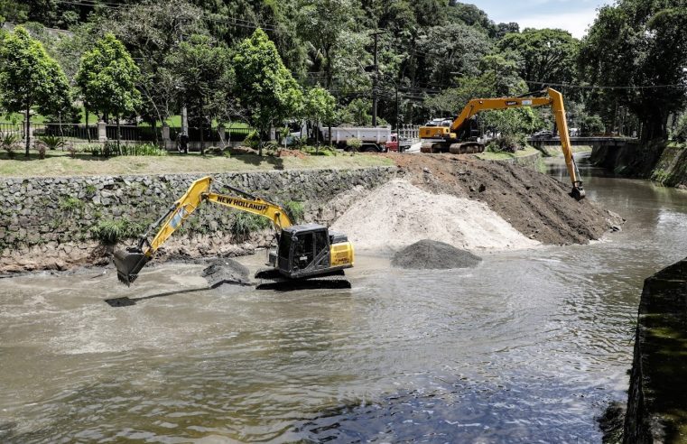 Cláudio Castro anuncia investimentos na área ambiental e na saúde da região Serrana