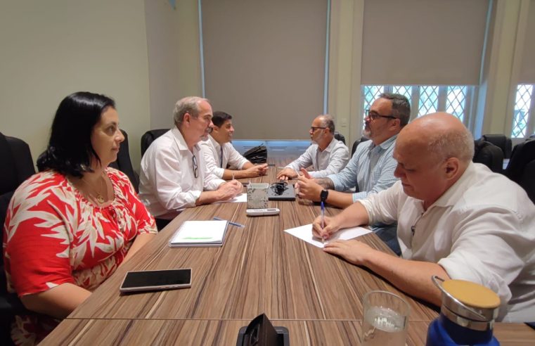 Representantes da Prefeitura de Petrópolis recebem presidente do Instituto Lixo Zero Brasil