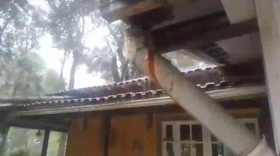 Defesa Civil emite alerta SMS de ventos moderados a ocasionalmente fortes para o município de Petrópolis