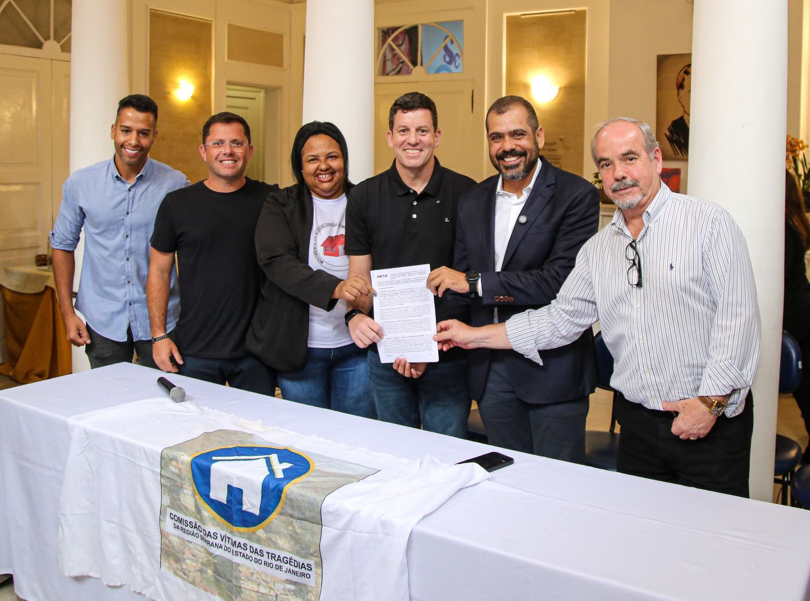 Região Serrana: Governo do Estado, Caixa Econômica e Prefeitura de Petrópolis assinam contrato para obras de 140 moradias no bairro Mosela