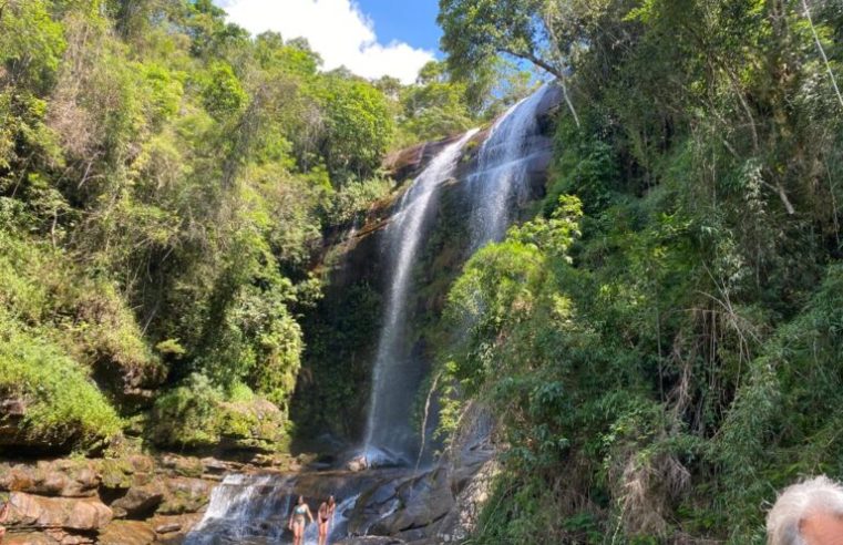 Adolescente morre afogado em cachoeira na cidade de Petrópolis