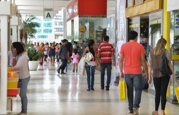 Intenção de compra da famílias tem alta de 0,2% em janeiro